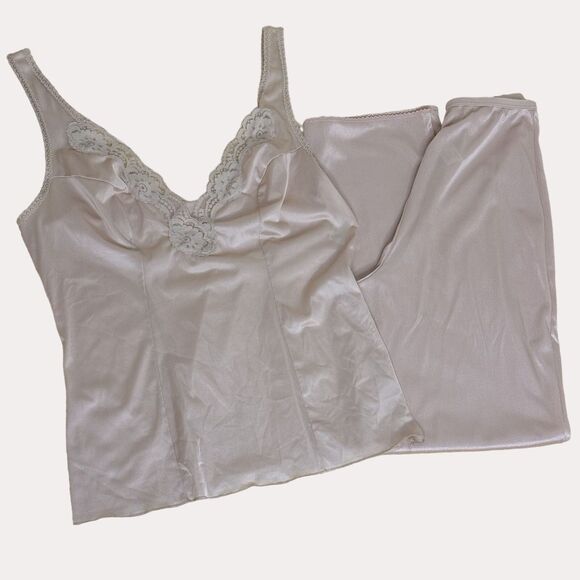 Vassarette Cami Crop Pants Set Nylon Lace Lingerie Beige 34 4 XS S - Picture 1 of 10